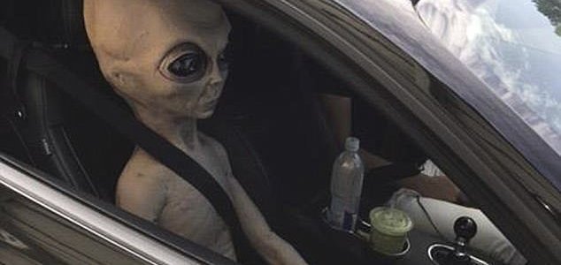 Musk posts 'strongest argument against aliens' News-alien-car