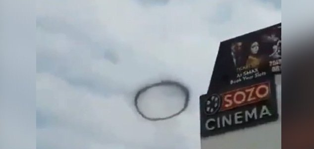 Strange black smoke ring filmed over Pakistan News-black-ring-pakistan