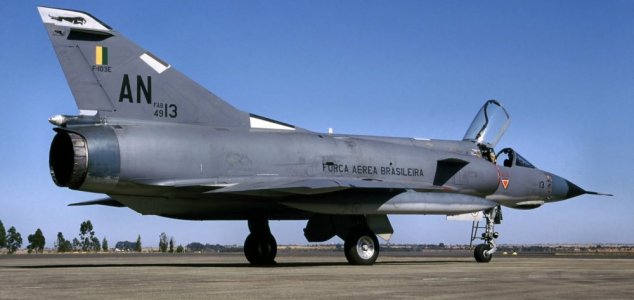 Pilots and troops saw '11,500mph craft' over Brazil News-brazil-f-103