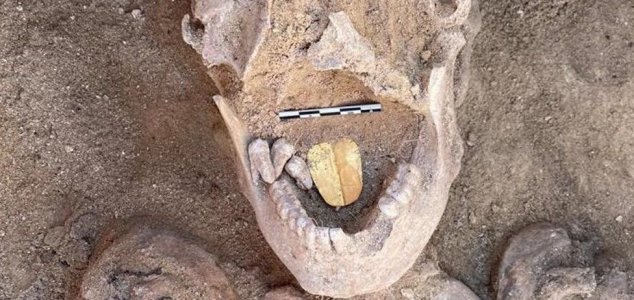 Mummies with gold tongues unearthed in Egypt News-gold-tongue