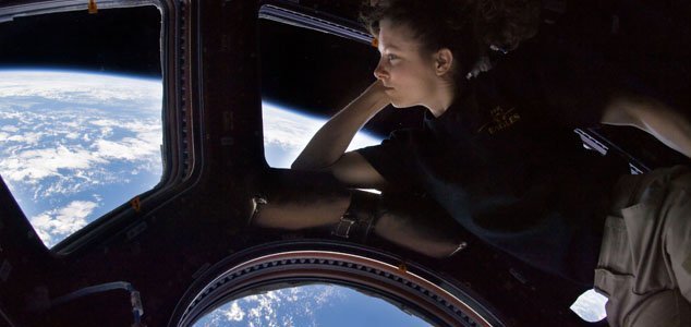 ISS to accommodate tourists for $35K a night News-iss-orbit