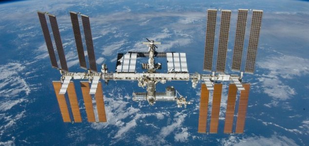 NASA battles air leak aboard the international space station News-iss-undock