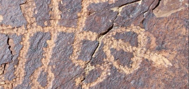 Half-man, half-mantis petroglyph discovered News-mantis-man