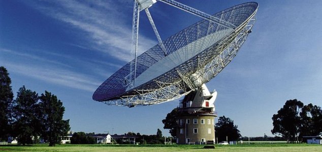Breakthrough Listen releases ET hunt data News-parkes-telescope-2