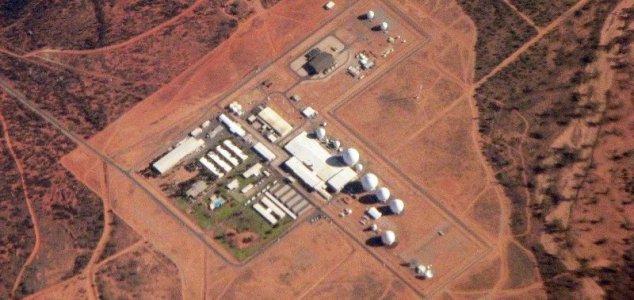 lol Here we go again - Hundreds sign up to storm Australia's Area 51 News-pine-gap