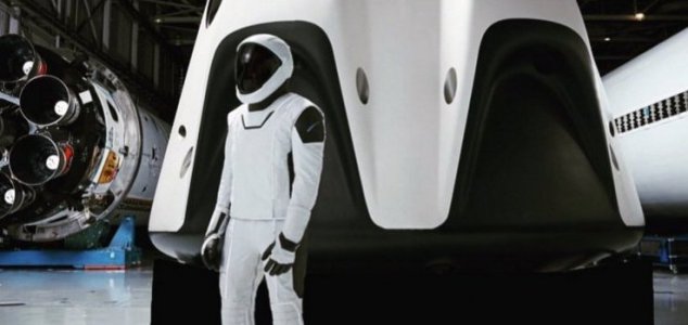 First ever entirely civilian space trip planned News-spacex-spacesuit2