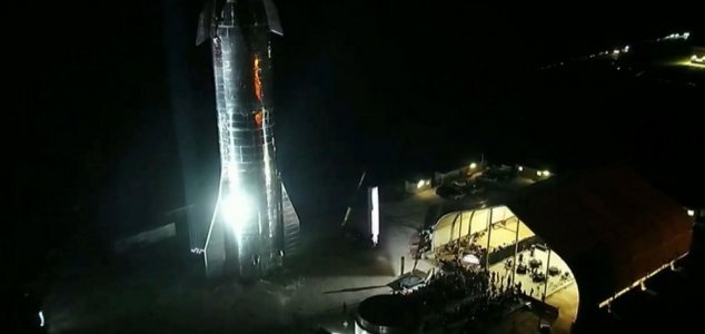 Elon Musk unveils new 'Starship' spacecraft News-starship-reveal