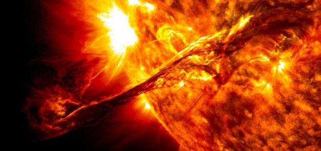 China Makes Breakthrough in Artificial Sun Research - Fusion reactor reaches 100 million degrees C News-sun-flare