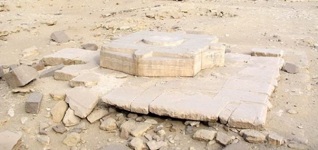 'Major find' as long lost Egyptian sun temple unearthed News-sun-temple-altar