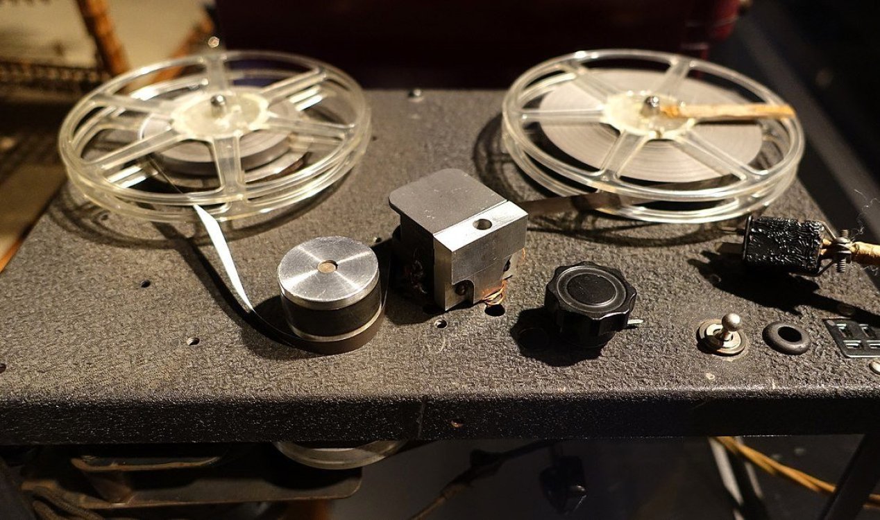 A reel-to-reel tape recorder.